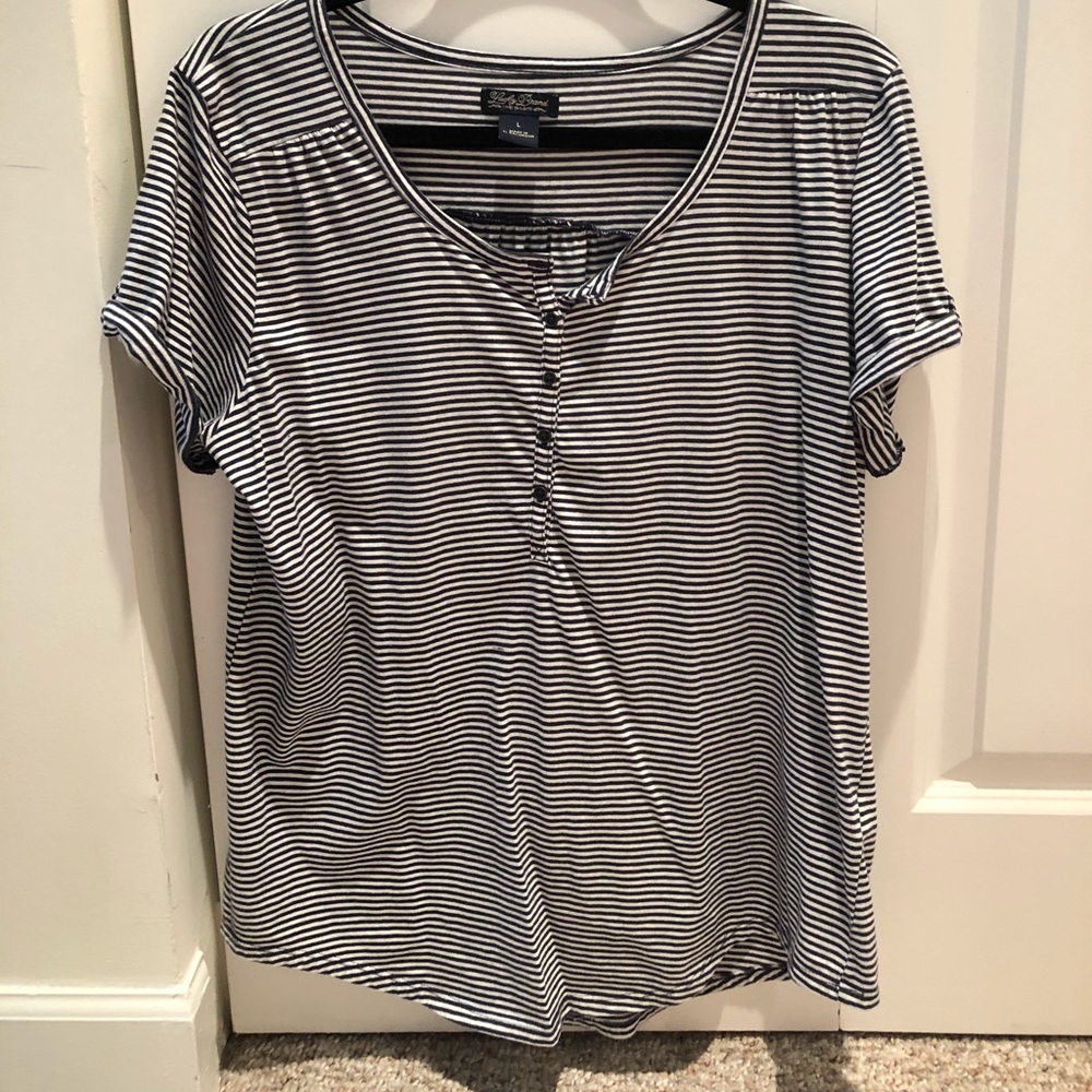 Lucky Brand navy / white tee